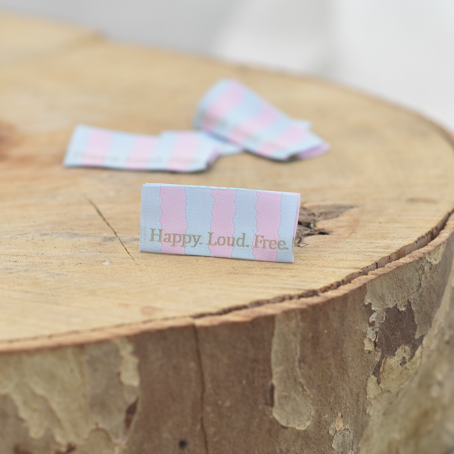 Weblabel I Happy Loud Free