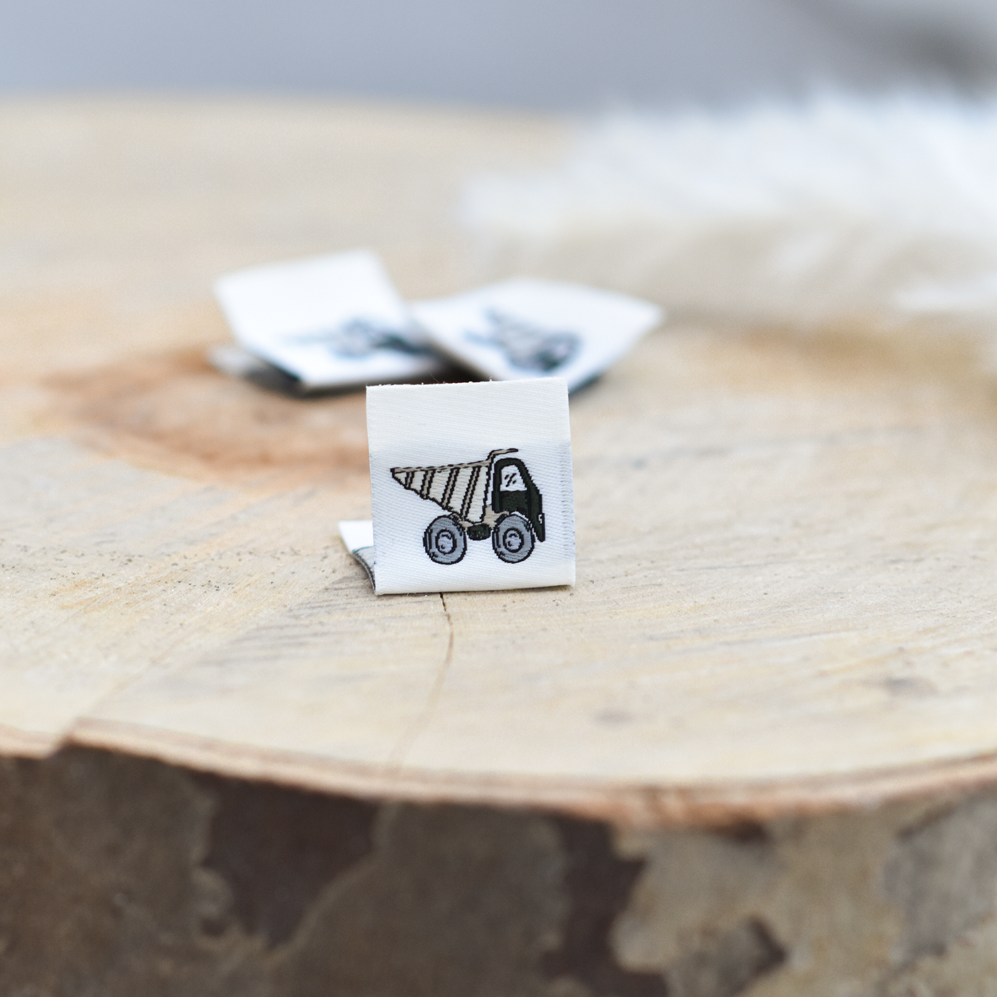 Weblabel I Kipplaster