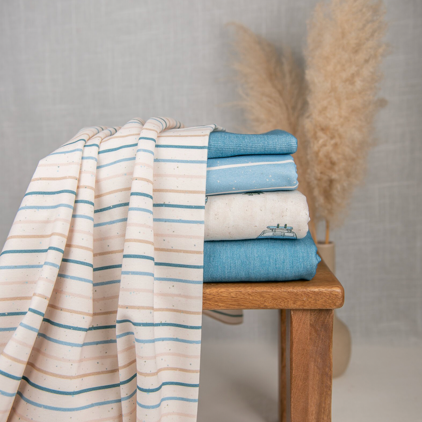 Bio French Terry | B Ware - Wintertraum Streifen blau Mix